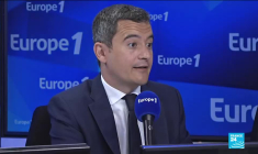 Le monde politique réagit au départ de Laurent Wauquiez des Républicains