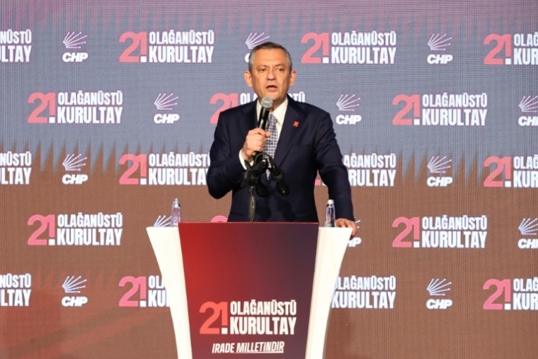 Özgur Özel, le 6 avril 2025 à Ankara ( AFP / Adem ALTAN )