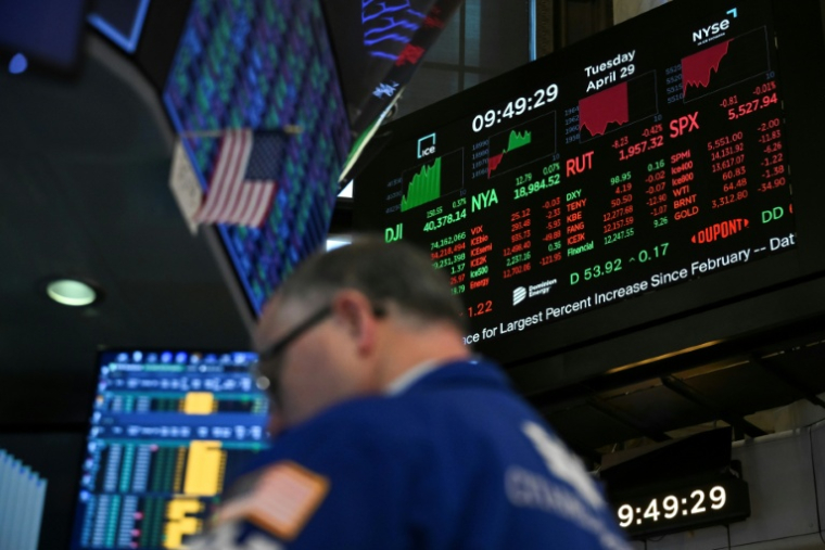 Un opérateur à la Bourse de New York, le 29 avril 2025 ( AFP / ANGELA WEISS )