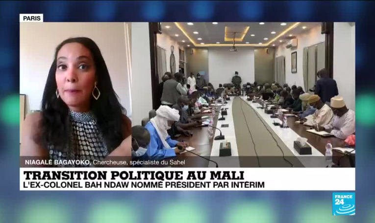 Transition politique au Mali: l"ex-colonel Bah Ndaw nommé président par interim