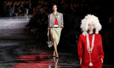 Défilé Chanel lors de la Fashion Week, le 6 octobre 2025 à Paris ( AFP / Anne-Christine POUJOULAT )