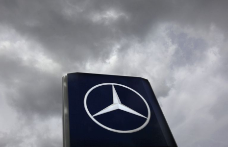 MERCEDES-BENZ VOIT LA PÉNURIE DE SEMI-CONDUCTEURS SE PROLONGER JUSQU'EN 2023
