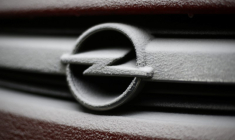 PSA CONSERVERAIT LES QUATRE SITES ALLEMANDS D'OPEL