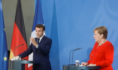 LA DÉFENSE EUROPÉENNE COMPATIBLE AVEC L'OTAN, SOULIGNE MACRON