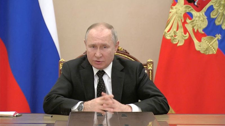 APRÈS QUATRE JOURS D'OFFENSIVE EN UKRAINE, POUTINE MET EN ALERTE LA FORCE DE DISSUASION RUSSE