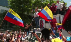 Venezuela : le candidat de l'opposition refuse la convocation de la Cour suprême