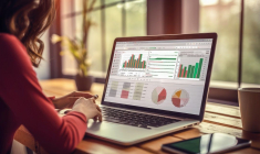 Femme qui investit (Crédits: Adobe Stock)