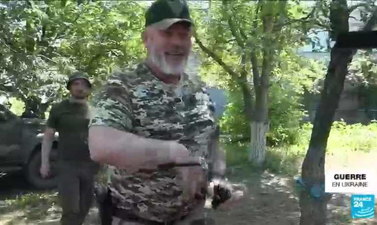 Donbass : au milieu des civils, les soldats ukrainiens mis en difficulté