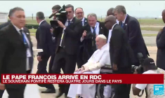 En direct : le pape François arrive au RD Congo, plus grande nation catholique d'Afrique