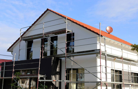 Comment les nouvelles technologies transforment-elles le secteur immobilier ? / iStock.com - metamorworks