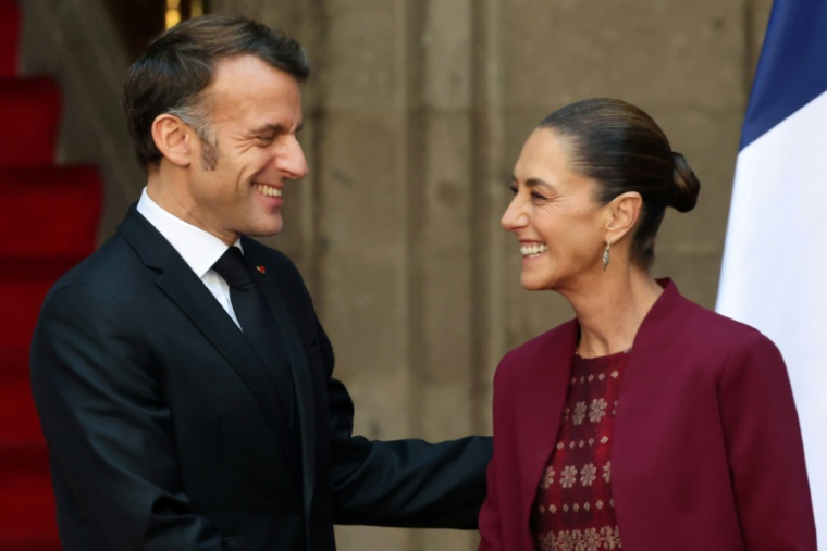 Les présidents français Emmanuel Macron et mexicaine Claudia Sheinbaum à Mexico le 7 novembre 2025 ( AFP / Ludovic MARIN )