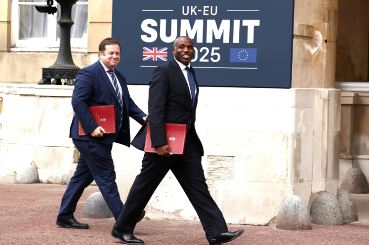 Le secrétaire d'Etat britannique aux Affaires étrangères David Lammy arrive au sommet UK-UE à Londres le 19 mai 2025 ( POOL / HENRY NICHOLLS )