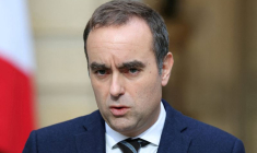 PHOTO DE FICHIER : Le Premier ministre français Lecornu rencontre les partis politiques français à Paris