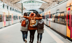 Découvrez nos astuces pour faire des économies sur vos billets de train. ( crédit photo : Shutterstock )