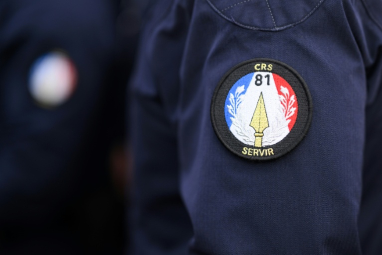 Une soixantaine de CRS ont été appelés en renfort à Nice au lendemain d'une fusillade dans le quartier prioritaire des Moulins qui a fait deux morts et cinq blessés ( AFP / NICOLAS TUCAT )