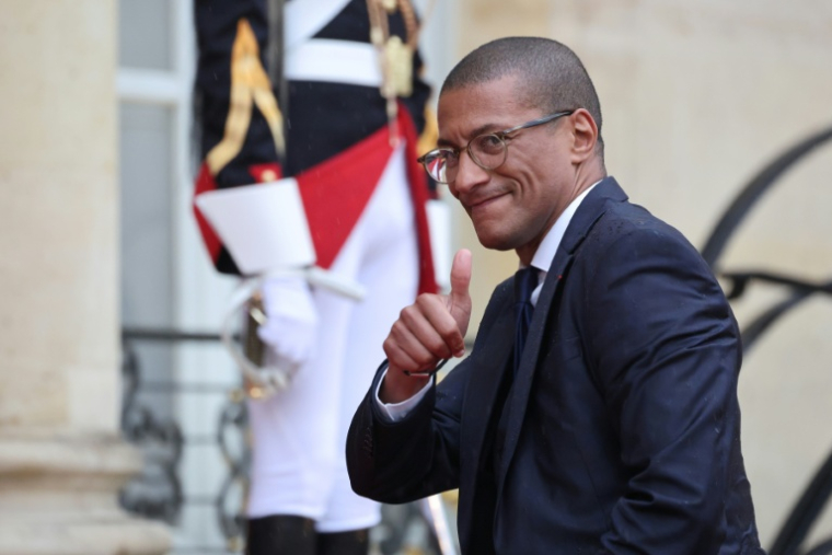 Le maire socialiste de Saint-Ouen, en banlieue parisienne, Karim Bouamrane, à Paris le 5 juin 2025 ( AFP / Ludovic MARIN )
