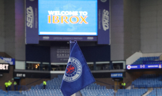 Bagarre entre supporters du Celtic et des Rangers après un envahissement de terrain