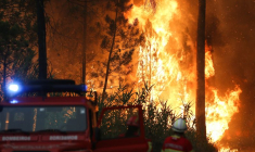 DU PORTUGAL À LA CROATIE, L'EUROPE EN PROIE AUX FLAMMES ET À LA CANICULE