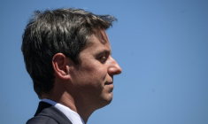 Gabriel Attal a officialisé depuis l'Aveyron sa candidature à l'élection présidentielle et son ambition de succéder à Emmanuel Macron, Mur-de-Barrez le 22 mai 2026. ( AFP / Ed JONES )