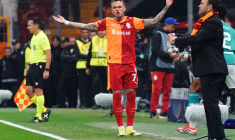 Galatasaray donne des nouvelles de Noa Lang, qui s'est sectionné le pouce à Anfield