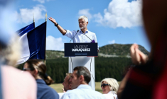 Laurent Wauquiez au Mont Mezenc près des Estables en Haute-Loire, le 30 août 2026 ( AFP / Alex MARTIN )