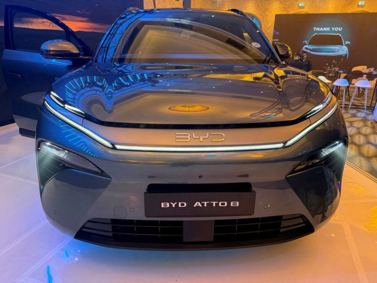 PHOTO D'ARCHIVES : Un SUV hybride rechargeable BYD ATTO 8
