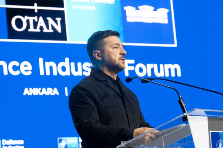 Photo diffusée par l'Otan, le 7 juillet 2026, montrant le président ukrainien Volodymyr Zelensky lors du 36e sommet des chefs d'État et de gouvernement de l'Otan à Ankara, en Turquie ( NATO / Handout )