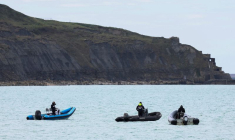 Des embarcations pneumatiques près de Calais