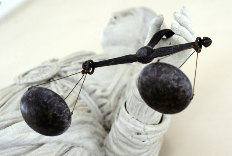 Au procès du maïeuticien accusé de viols à Montpellier, l'avocat général a réclamé une peine de 14 ans de prison, saluant la "libération de la parole" des patientes ( AFP / Damien MEYER )