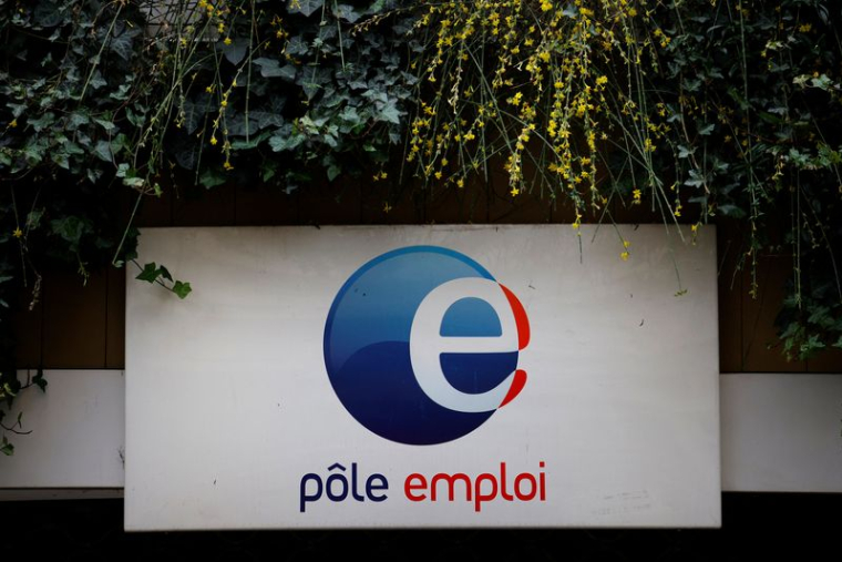 La façade d'une agence Pôle Emploi à Paris