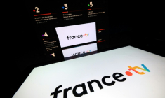 Le roman policier "Surface" d'Olivier Norek est décliné en série à partir de jeudi sur france.tv et de lundi sur France 2, avec une touche fantastique et Laura Smet dans le rôle titre ( AFP / Lionel BONAVENTURE )
