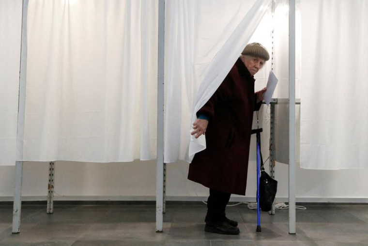 LES HONGROIS AUX URNES POUR DIRE SI ORBAN PEUT RESTER AU POUVOIR