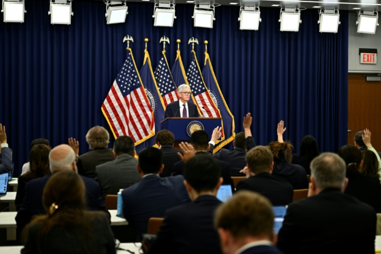 Le président de la Réserve fédérale américaine (Fed), Jerome Powell, lors d'une conférence de presse après avoir annoncé la décision de politique monétaire, le 29 avril 2026 à Washington ( AFP / Kent NISHIMURA )