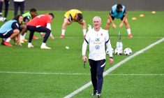 Dans quel club Didier Deschamps pourrait-il rebondir après les Bleus ?