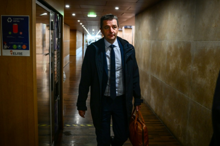Le maire de Saint-Etienne, Gaël Perdriau, au palais de justice de Lyon le 29 septembre 2025 ( AFP / OLIVIER CHASSIGNOLE )