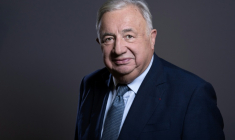 Le président du Sénat, Gérard Larcher, à Versailles le 6 novembre 2025 ( AFP / Geoffroy VAN DER HASSELT )