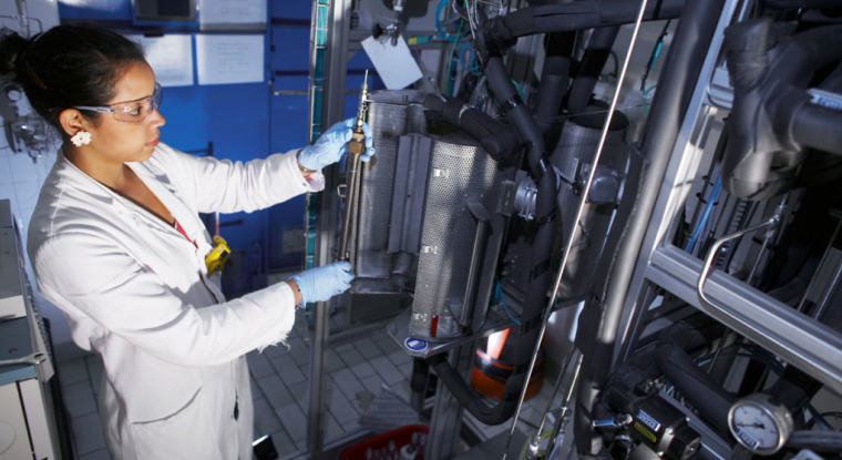 Centre de recherche d'Arkema à Lacq dans les Pyrénées-Atlantiques. (© Arkema)