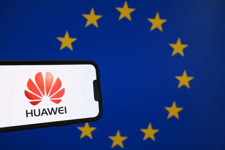 Les demandes de brevets européens du chinois Huawei ont progressé de 9,8% en 2025 (illustration) ( AFP / NICOLAS TUCAT )