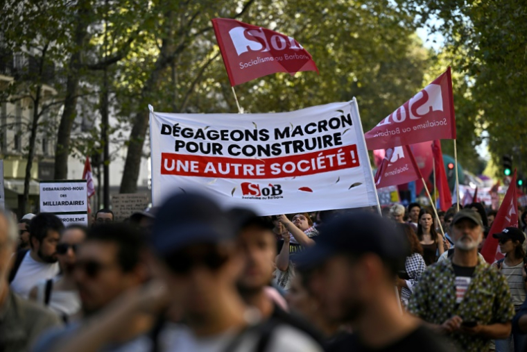 La manifestation à Paris le 18 septembre 2025 ( AFP / JULIEN DE ROSA )