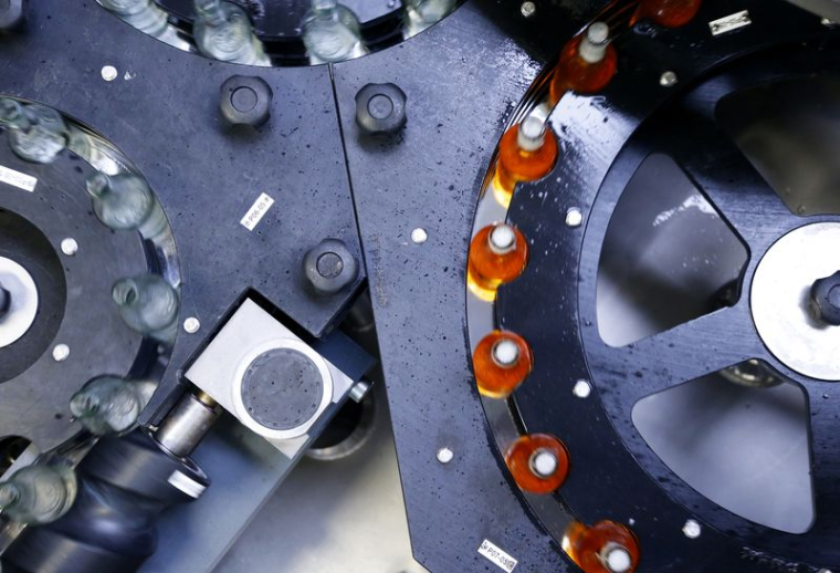 Une usine de production de cidre