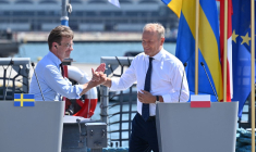 Ulf Kristersson et Donald Tusk à Gdynia, en Pologne, le 29 juin 2026. ( AFP / MARCIN GADOMSKI )