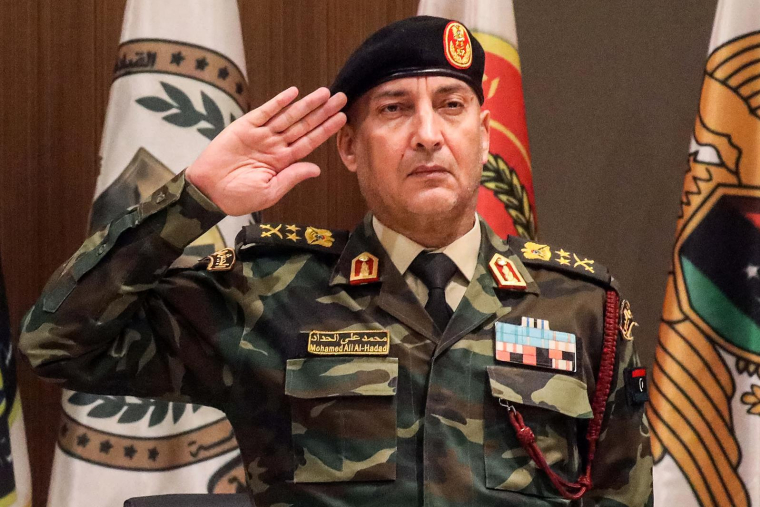 Le général lybien Mohamed al-Haddad a perdu la vie dans un vol qui s'est écrasé le 23 décembre à Ankara (Turquie). Il était accompagné de ses quatre assistants et trois membres de l'équipage.  ( AFP / ABDULLAH DOMA )