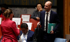 Le Ministre des Affaires Étrangères français, Jean-Noel Barrot, assiste à une réunion du Conseil de Sécurité des Nations Unies sur le leadership pour la paix, en marge de la 79ème Assemblée Générale des Nations Unies au siège de l'ONU à New York