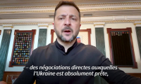 Zelensky accuse la Russie de gagner du temps pour retarder les négociations de paix
