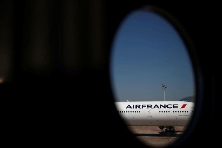 CORONAVIRUS: AIR FRANCE CONTRÔLERA LA TEMPÉRATURE DE SES VOYAGEURS