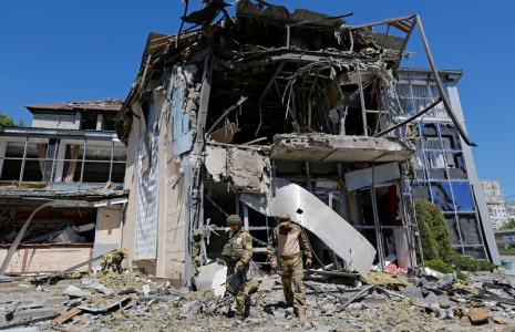 Site d'un récent bombardement à Donetsk