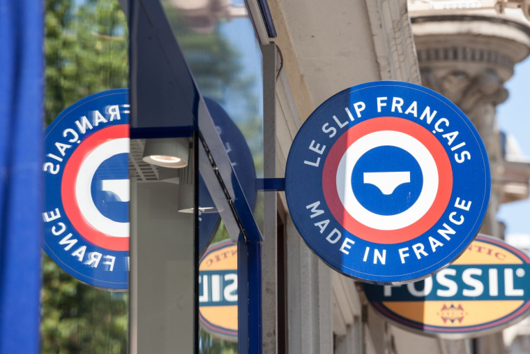 enseigne le slip francais (Crédits: Adobe Stock)
