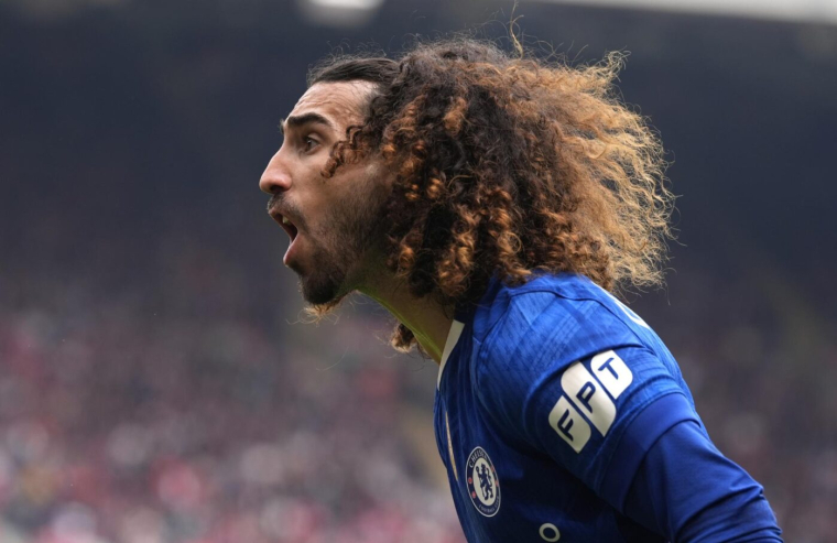 Cucurella va devoir dire adieu à ses bouclettes