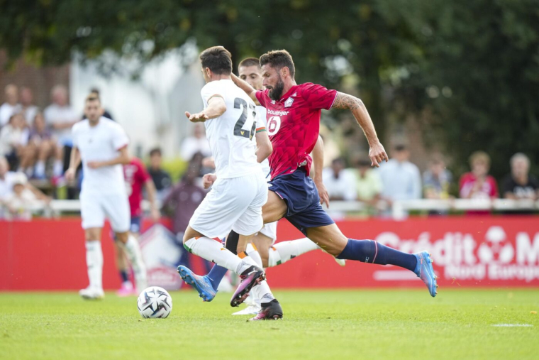 Pour son deuxième match avec Lille, Olivier Giroud s’offre un doublé