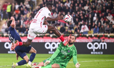 Wilfried Singo s’excuse auprès de Donnarumma à la suite de leur collision